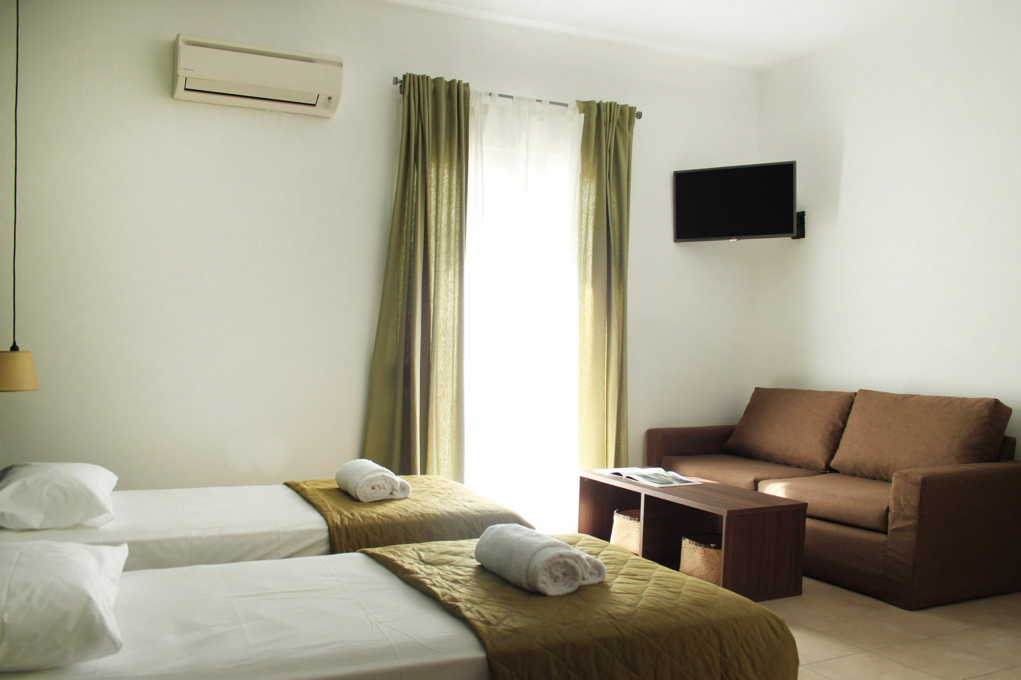 Krinis Apartments Rhodes City Eksteriør billede