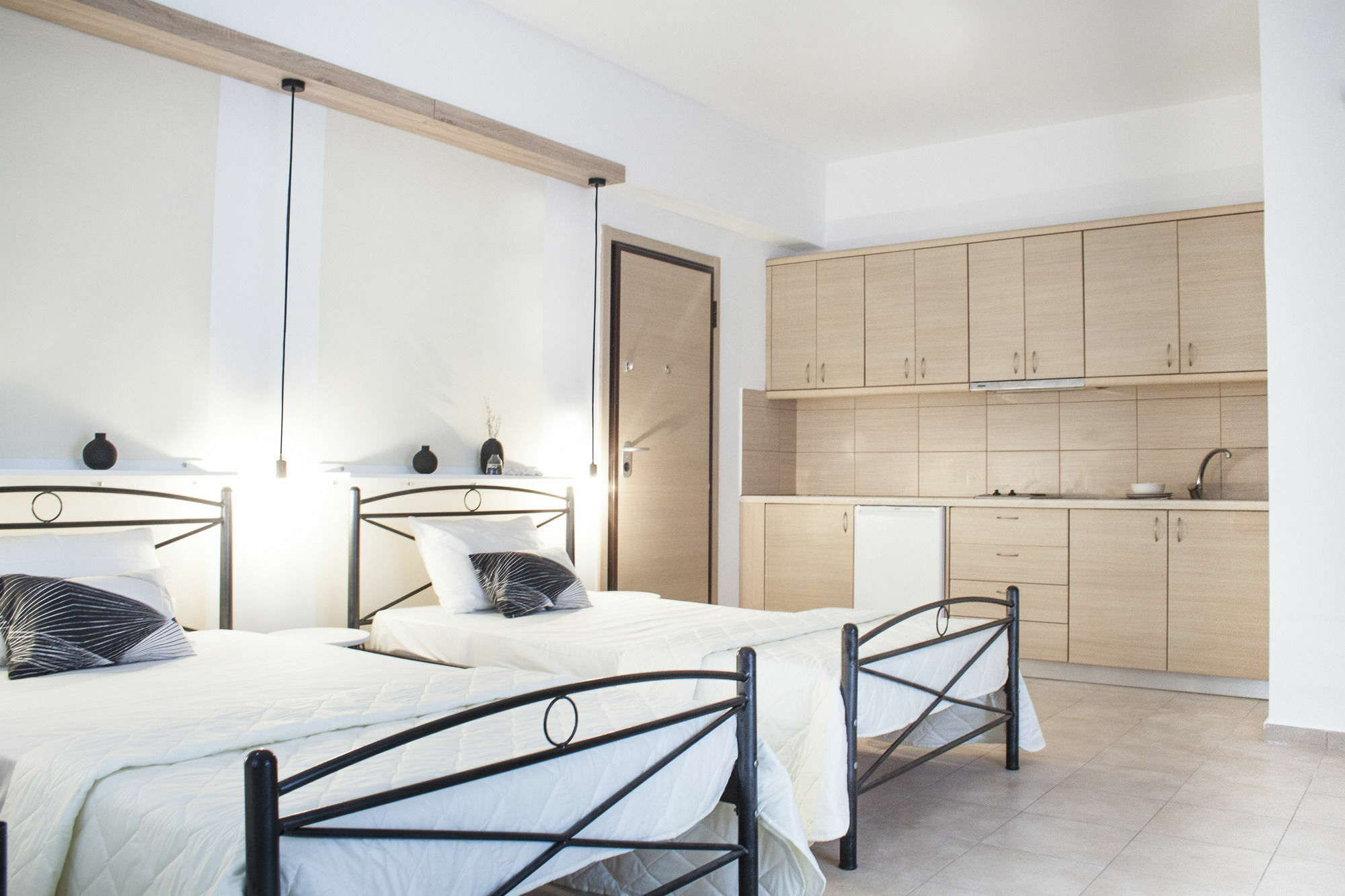 Krinis Apartments Rhodes City Eksteriør billede